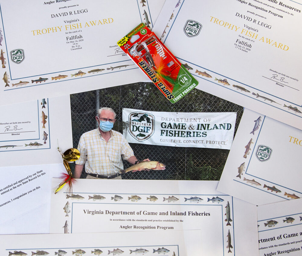 捕捉到破紀錄的落魚的釣魚者的圖像，被他多年來贏得了眾多獎項